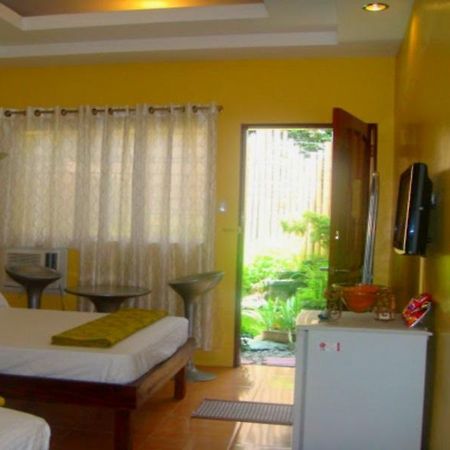 مدينة روكساس Lawaan Garden Inn المظهر الخارجي الصورة